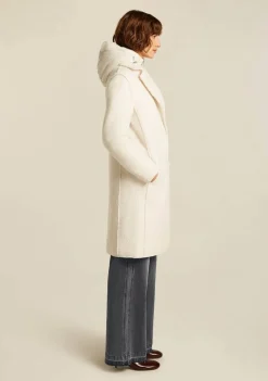 DAMES BEAUMONT MANTEL