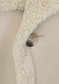 DAMES BEAUMONT MANTEL