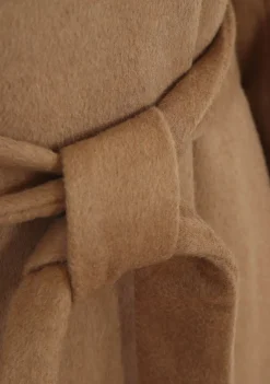 DAMES GIACOMO MANTEL