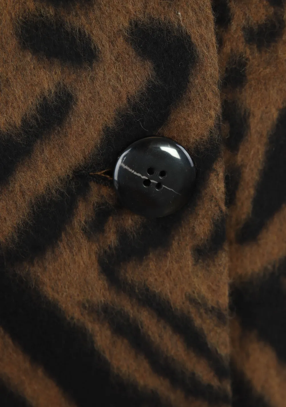 DAMES MILO COATS MANTEL