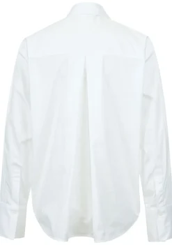 DAMES WITH BLACK BLOUSE