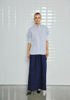 DAMES WITH BLACK BLOUSE