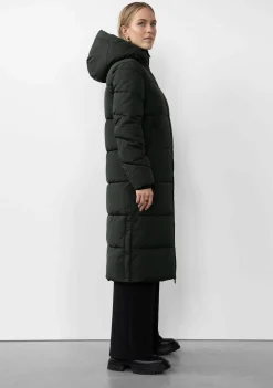 DAMES WITH BLACK JACK