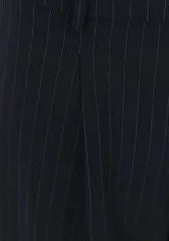 DAMES WITH BLACK PANTALON