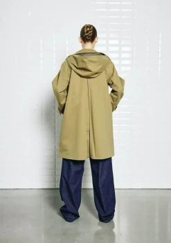 DAMES WITH BLACK TRENCHCOAT