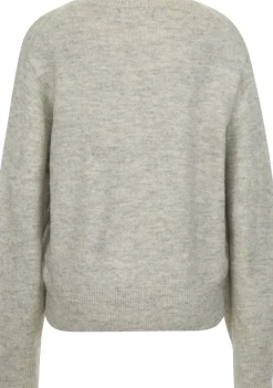 DAMES WITH BLACK TRUI