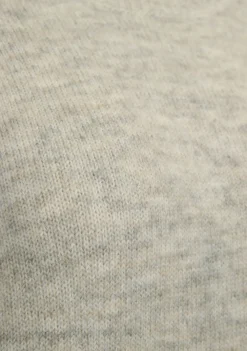 DAMES WITH BLACK TRUI