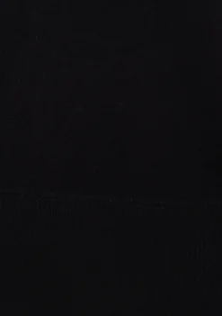 DAMES WITH BLACK TRUI