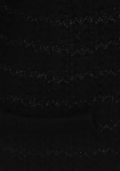 DAMES WITH BLACK VEST