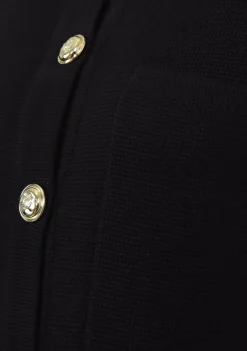 DAMES WITH BLACK VEST