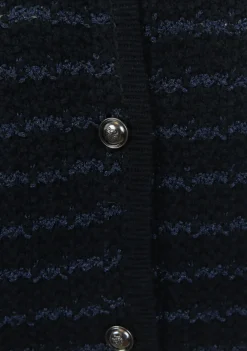 DAMES WITH BLACK VEST